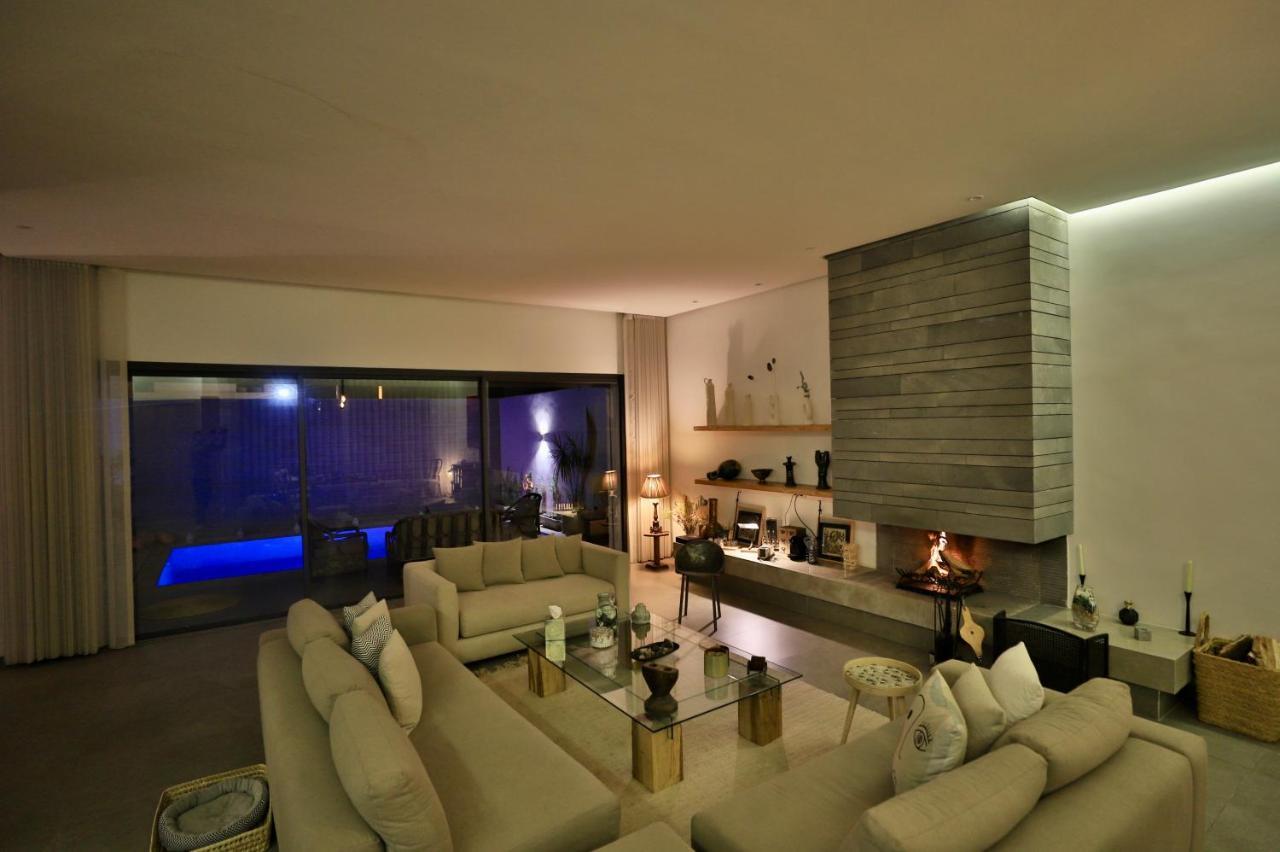 Moon House Villa Ville Nouvelle Exterior photo