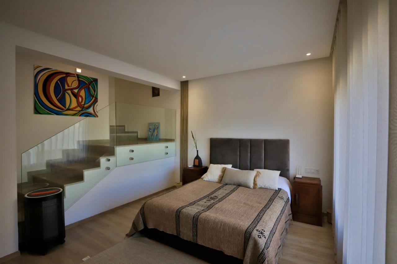 Moon House Villa Ville Nouvelle Exterior photo