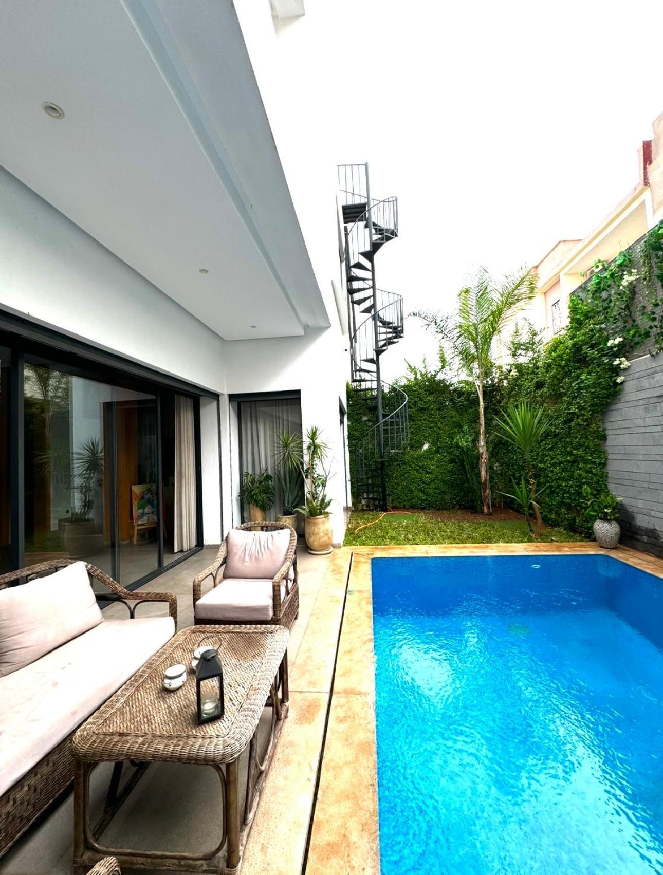 Moon House Villa Ville Nouvelle Exterior photo